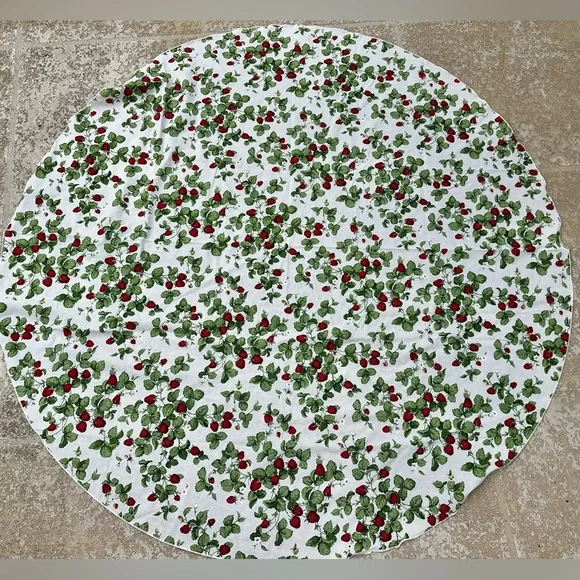 Vintage Strawberry Home Decor